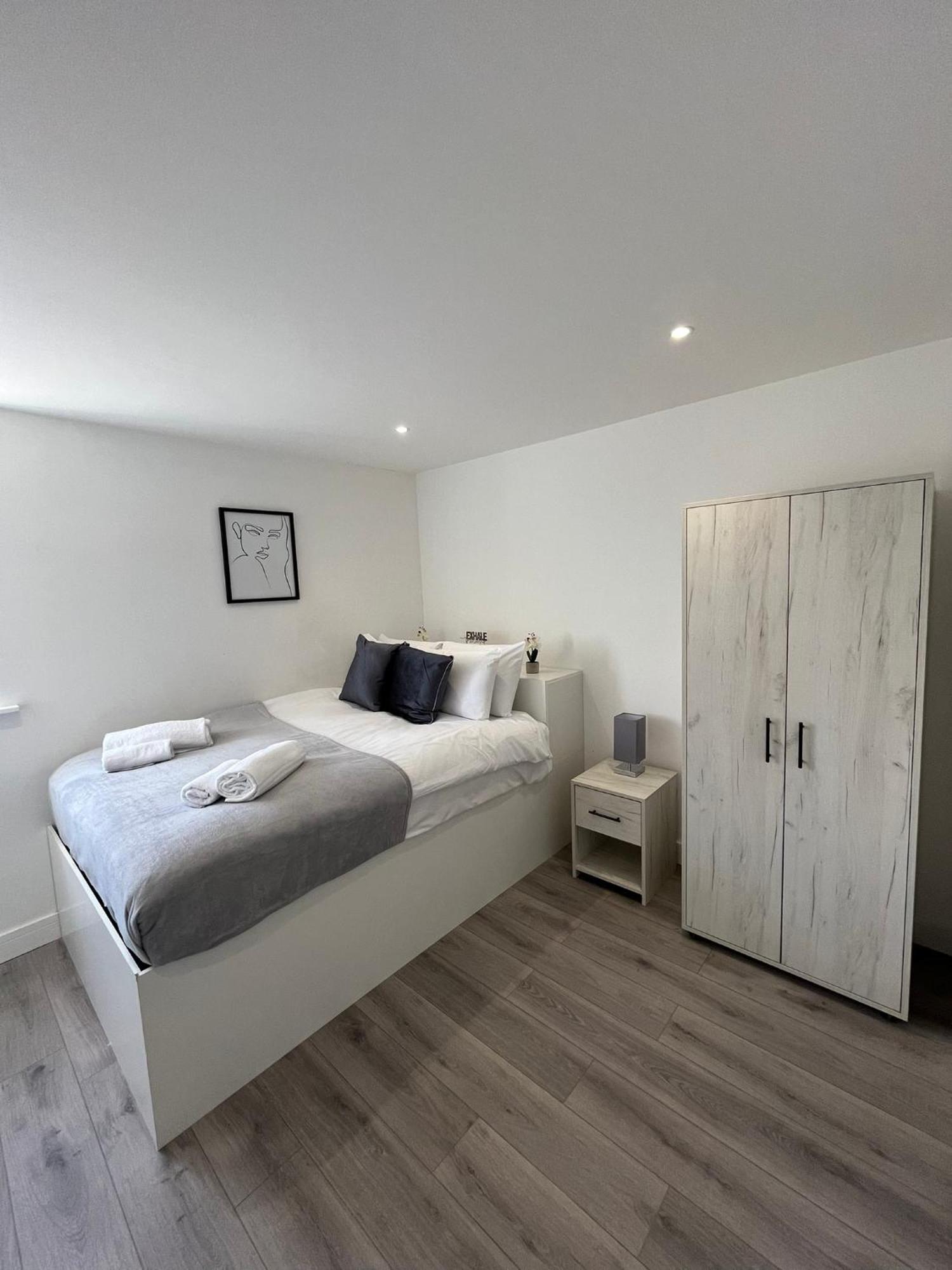Bishops Lynn House Apartments - Town Centre Кингс-Линн Номер фото