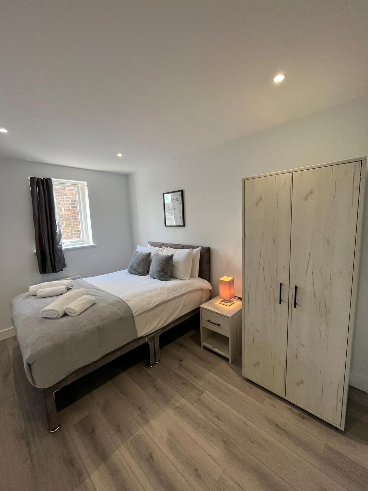 Bishops Lynn House Apartments - Town Centre Кингс-Линн Номер фото